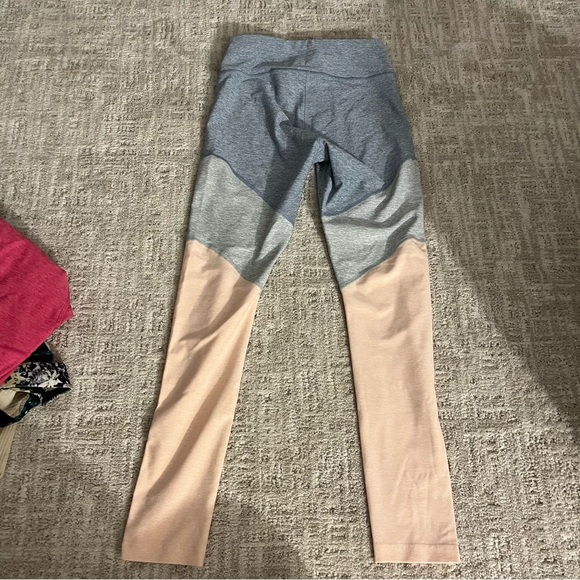 Outdoor voices 7/8 spring leggings NEW - Picture 5 of 5